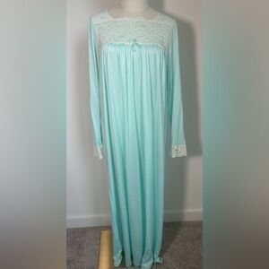 VTG 80s SHADOW LINE Lace Nightgown
